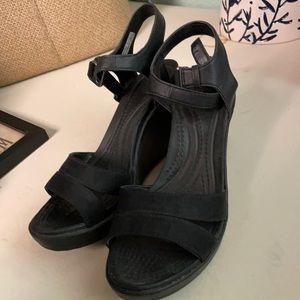 CROCS wedge heels